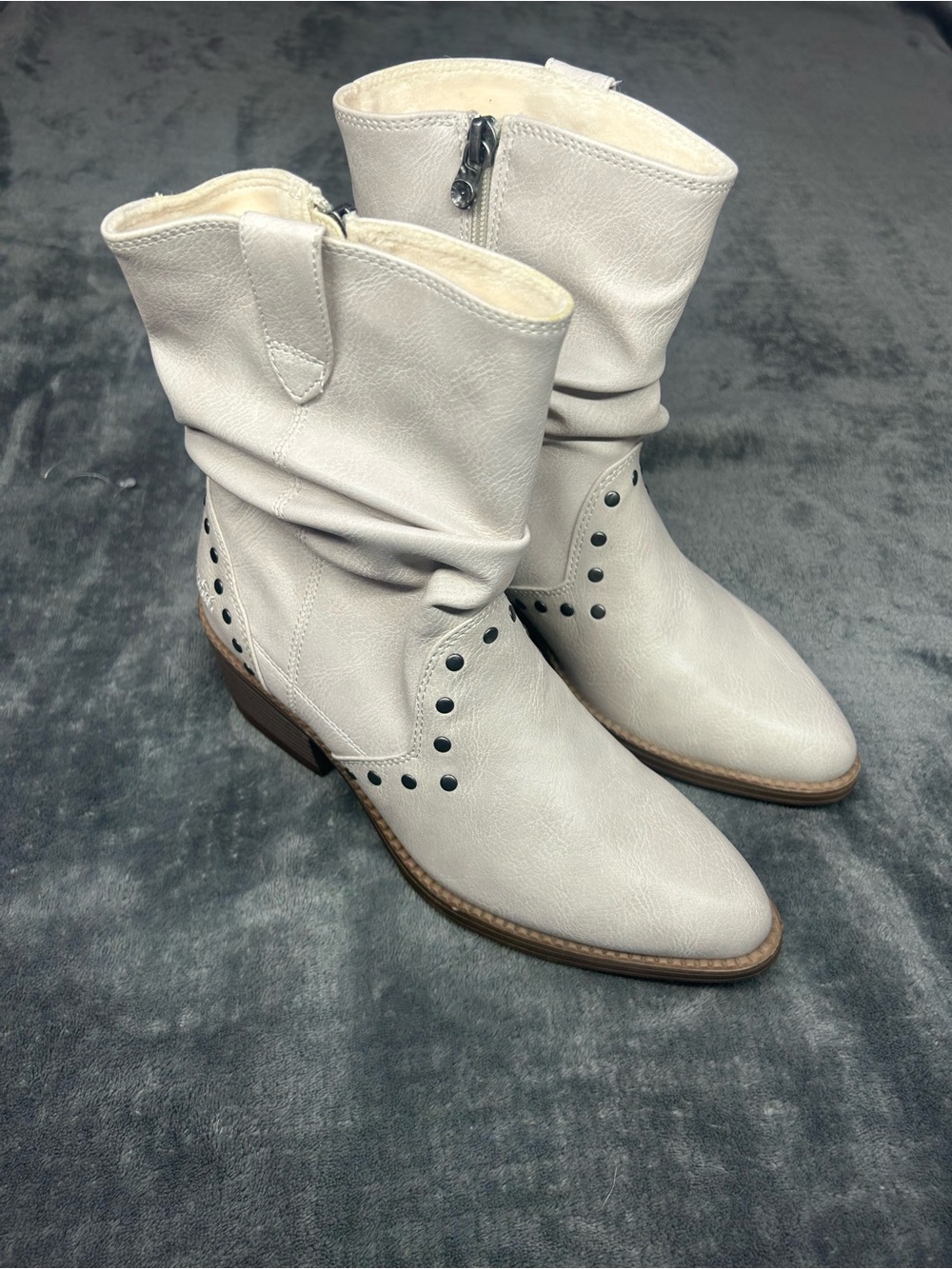 Blowfish Malibu Women's Rebel Western Boot off-white/cream US 6.5 EU 37